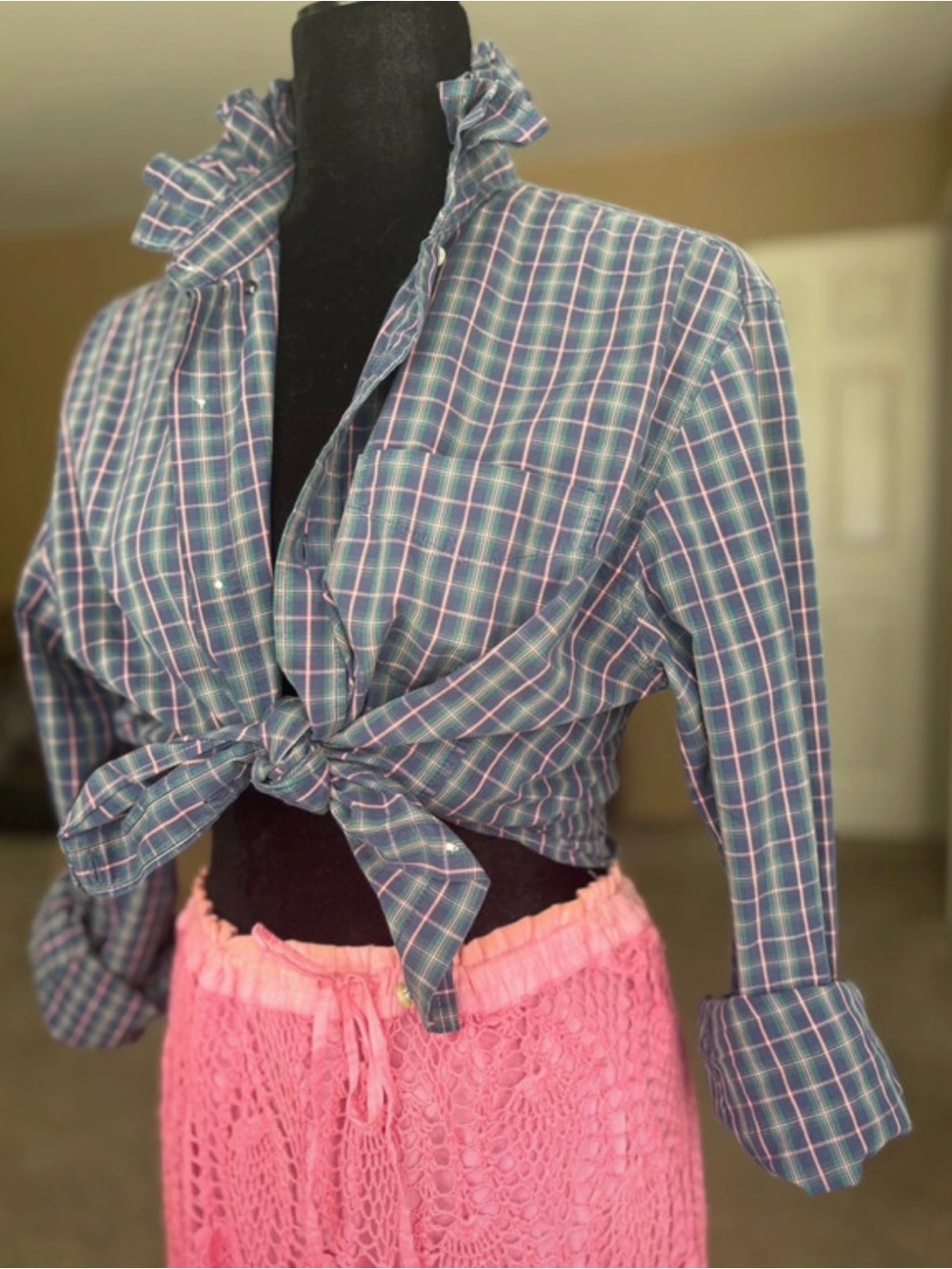 Reworked Gap Plaid Ruffled-Collar Button Down Size M